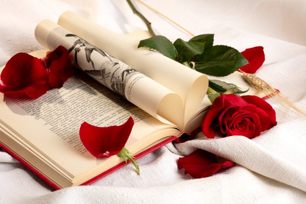 carti-fantasy-de-dragoste-dark